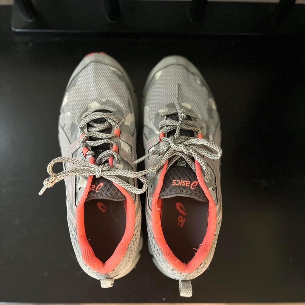 ASICS Women’s Shoes size 8